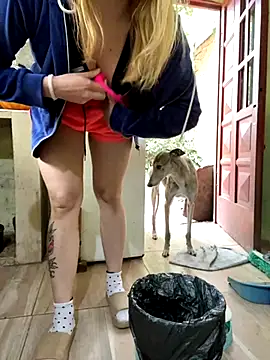 Snapshot of FlorBich chatting on 10/30/25, 05:35 FlorBich online show from 10/30/25, 05:35