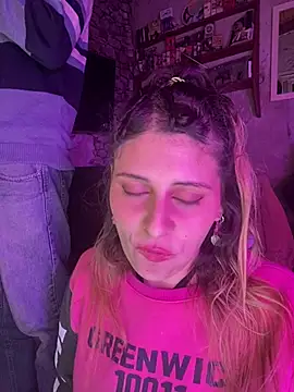 Snapshot of FlorBich chatting on 04/22/26, 04:52 FlorBich online show from 04/22/26, 04:52