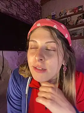 Snapshot of FlorBich chatting on 05/03/26, 10:38 FlorBich online show from 05/03/26, 10:38