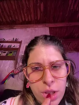 Snapshot of FlorBich chatting on 06/13/26, 11:13 FlorBich online show from 06/13/26, 11:13