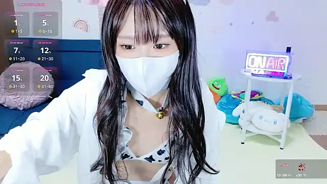 Snapshot of _Iroha_99 chatting on 09/21/25, 02:08 Iroha 99 online show from 09/21/25, 02:08