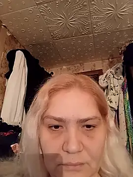 Minna Jeannie online show from 11/17/25, 02:06