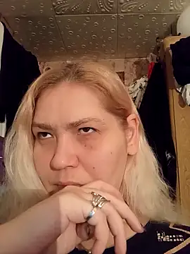 Minna Jeannie online show from 12/18/25, 02:06