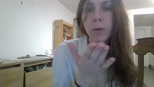 Snapshot of JasmineGlamour chatting on 03/05/26, 01:01 JasmineGlamour online show from 03/05/26, 01:01