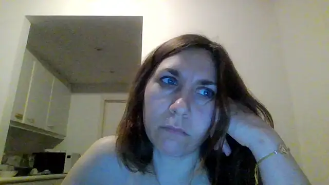 Snapshot of JasmineGlamour chatting on 03/17/26, 09:29 JasmineGlamour online show from 03/17/26, 09:29