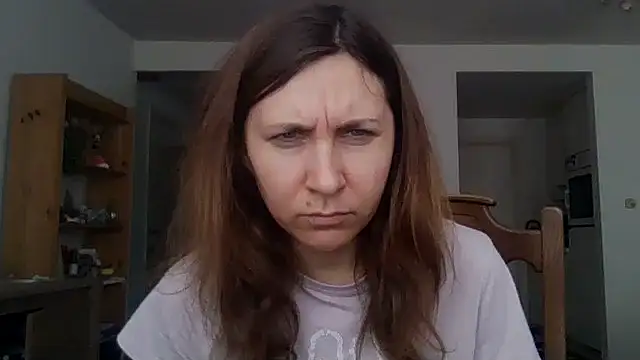 Snapshot of JasmineGlamour chatting on 04/05/26, 01:30 JasmineGlamour online show from 04/05/26, 01:30