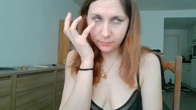JasmineGlamour online show from 05/14/26, 12:45