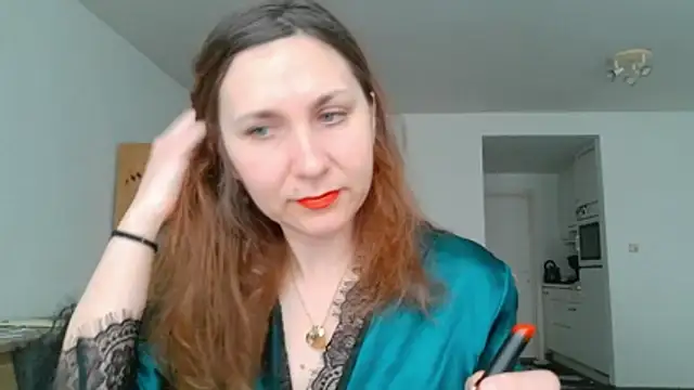 JasmineGlamour online show from 05/17/26, 04:25