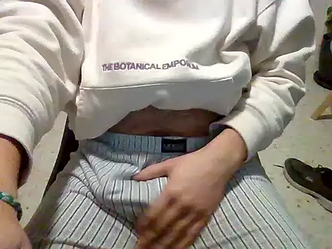 Snapshot of CummedCock chatting on 02/21/25, 11:43 CummedCock online show from 02/21/25, 11:43