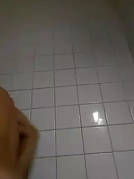 wedge75 online show from 10/10/25, 04:50