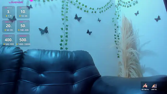 Snapshot of Amani_Bakir chatting on 12/16/25, 11:48 Amani Bakir online show from 12/16/25, 11:48