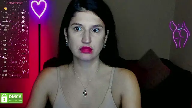 Alianna Solo Kisses online show from 02/02/25, 12:24