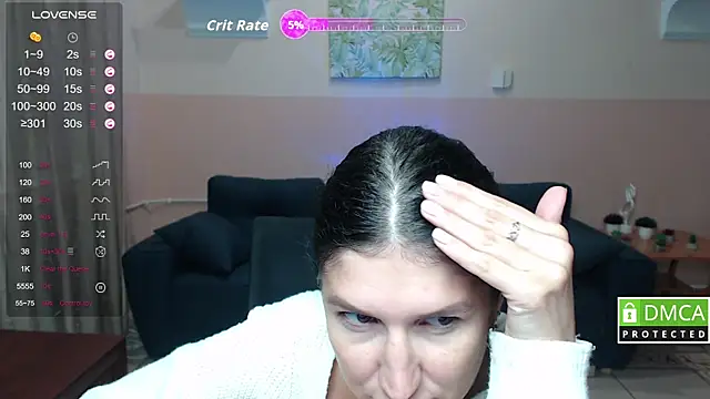 Alianna Solo Kisses online show from 10/07/25, 05:26