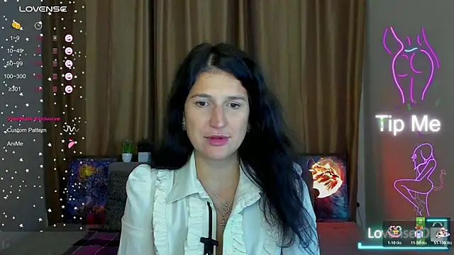 Alianna Solo Kisses online show from 10/28/25, 12:19