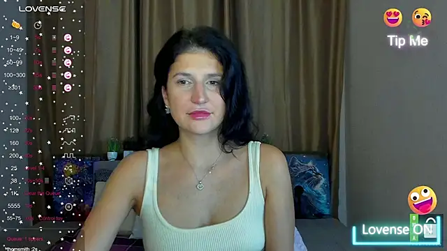 Alianna Solo Kisses online show from 11/06/25, 12:28