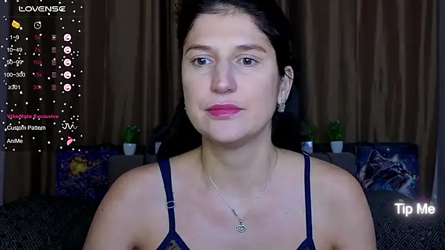 Alianna Solo Kisses online show from 01/11/26, 12:32