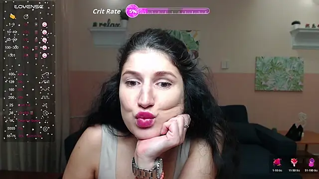 Snapshot of Alianna_Solo_Kisses chatting on 04/30/26, 05:25 Alianna Solo Kisses online show from 04/30/26, 05:25