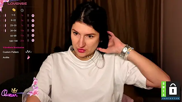 Snapshot of Alianna_Solo_Kisses chatting on 05/07/26, 05:02 Alianna Solo Kisses online show from 05/07/26, 05:02