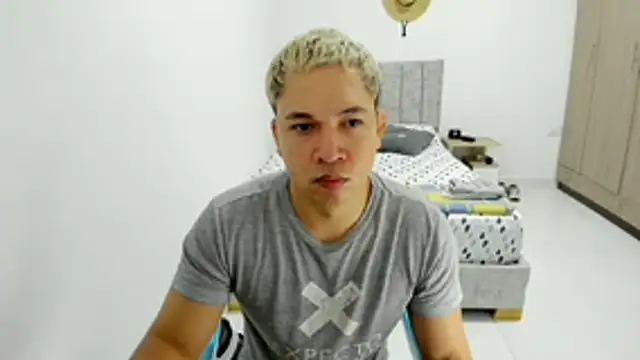 Snapshot of Valerioe chatting on 05/29/26, 08:45 Valerioe online show from 05/29/26, 08:45