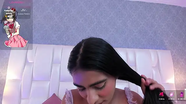 Snapshot of allys_rose chatting on 01/29/25, 08:04 allys rose online show from 01/29/25, 08:04