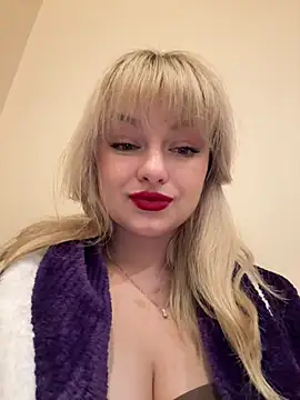 Blonde20 online show from 10/21/25, 10:32