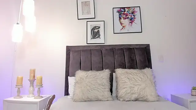 helen mooree online show from 03/21/25, 04:40