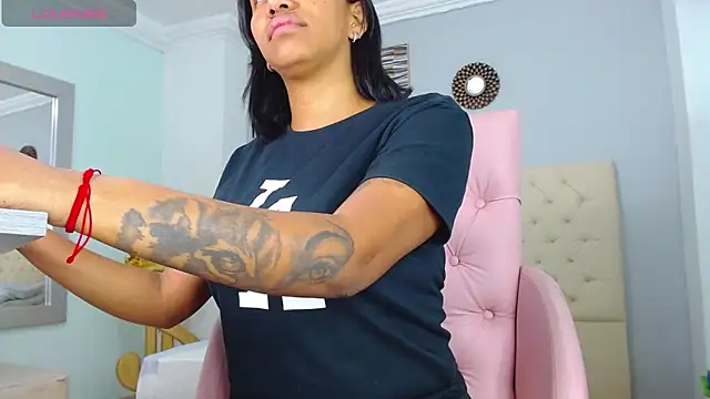 Kristel lee online show from 02/02/25, 01:41