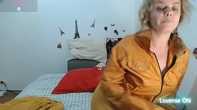 hotmilf4uxxx online show from 11/17/25, 11:05