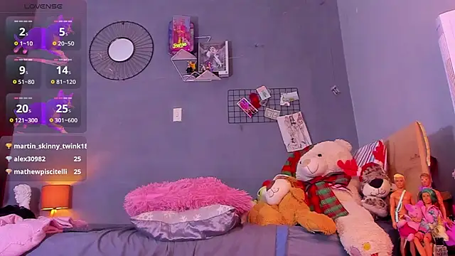 Snapshot of tiffbeatiful chatting on 01/10/25, 09:10 tiffbeatiful online show from 01/10/25, 09:10