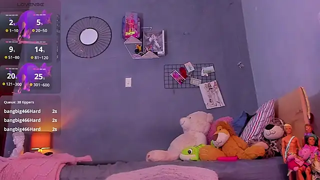 Snapshot of tiffbeatiful chatting on 01/25/25, 05:18 tiffbeatiful online show from 01/25/25, 05:18