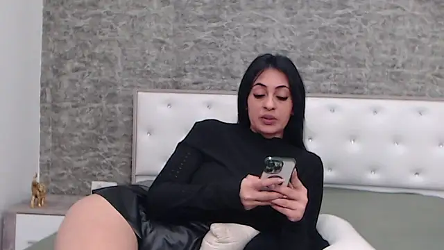 Aimeclark online show from 12/24/24, 07:17