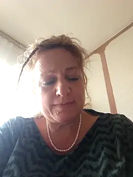 Snapshot of VirginiaNurse chatting on 03/23/26, 02:32 VirginiaNurse online show from 03/23/26, 02:32