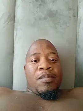 Snapshot of shotgunDee chatting on 11/24/25, 08:36 shotgunDee online show from 11/24/25, 08:36