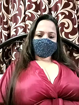 Snapshot of albelasummi702 chatting on 12/13/24, 05:38 albelasummi702 online show from 12/13/24, 05:38