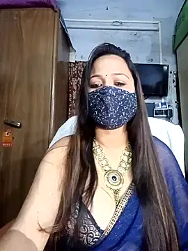 Snapshot of albelasummi702 chatting on 12/17/24, 05:29 albelasummi702 online show from 12/17/24, 05:29