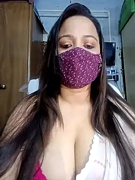 Snapshot of albelasummi702 chatting on 12/26/24, 05:26 albelasummi702 online show from 12/26/24, 05:26