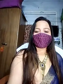 Snapshot of albelasummi702 chatting on 12/27/24, 05:52 albelasummi702 online show from 12/27/24, 05:52