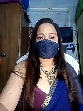 Snapshot of albelasummi702 chatting on 12/31/24, 05:55 albelasummi702 online show from 12/31/24, 05:55