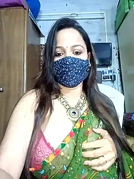 Snapshot of albelasummi702 chatting on 01/01/25, 04:39 albelasummi702 online show from 01/01/25, 04:39