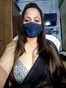 Snapshot of albelasummi702 chatting on 01/14/25, 04:29 albelasummi702 online show from 01/14/25, 04:29