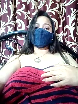 Snapshot of albelasummi702 chatting on 01/14/25, 07:32 albelasummi702 online show from 01/14/25, 07:32