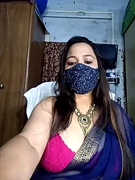 Snapshot of albelasummi702 chatting on 01/17/25, 04:57 albelasummi702 online show from 01/17/25, 04:57