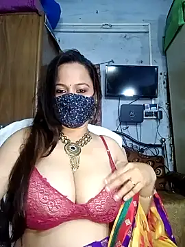 Snapshot of albelasummi702 chatting on 01/18/25, 06:13 albelasummi702 online show from 01/18/25, 06:13