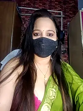 Snapshot of albelasummi702 chatting on 02/19/25, 02:01 albelasummi702 online show from 02/19/25, 02:01