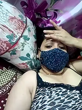 Snapshot of albelasummi702 chatting on 02/24/25, 12:09 albelasummi702 online show from 02/24/25, 12:09