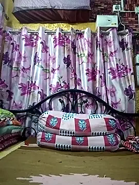 Snapshot of albelasummi702 chatting on 03/08/25, 12:55 albelasummi702 online show from 03/08/25, 12:55