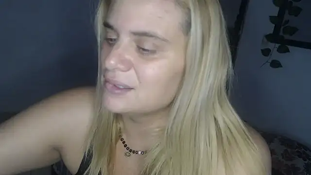 Elza Blonde online show from 02/18/25, 06:47