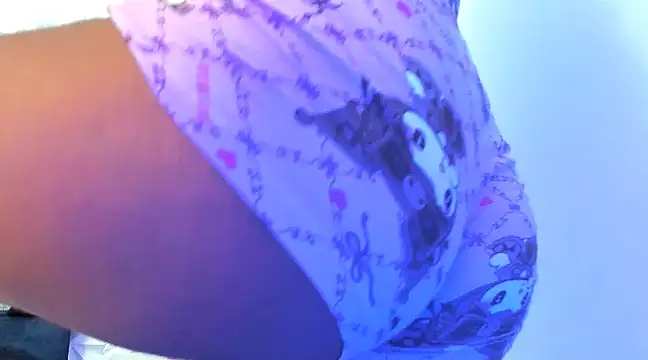 Lizzie Williams  online show from 02/08/25, 07:15