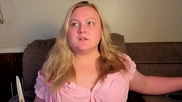 Snapshot of PhatAssBlond chatting on 07/22/26, 03:04 PhatAssBlond online show from 07/22/26, 03:04