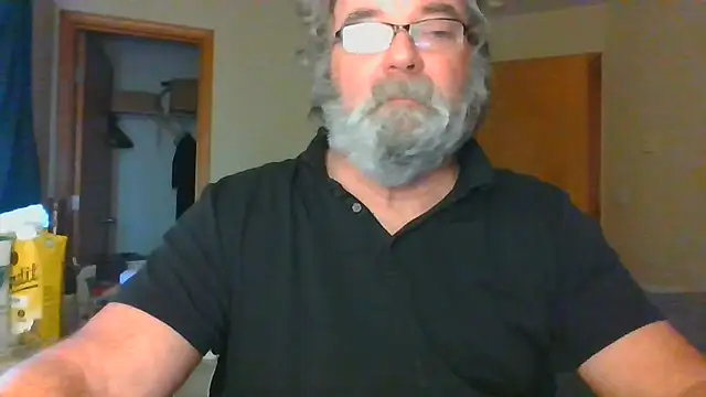 Snapshot of Doherty10 chatting on 06/19/26, 05:39 Doherty10 online show from 06/19/26, 05:39